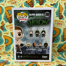 Pop! Television: Arrow - Oliver Queen (Island Scarred) (Fugitive)