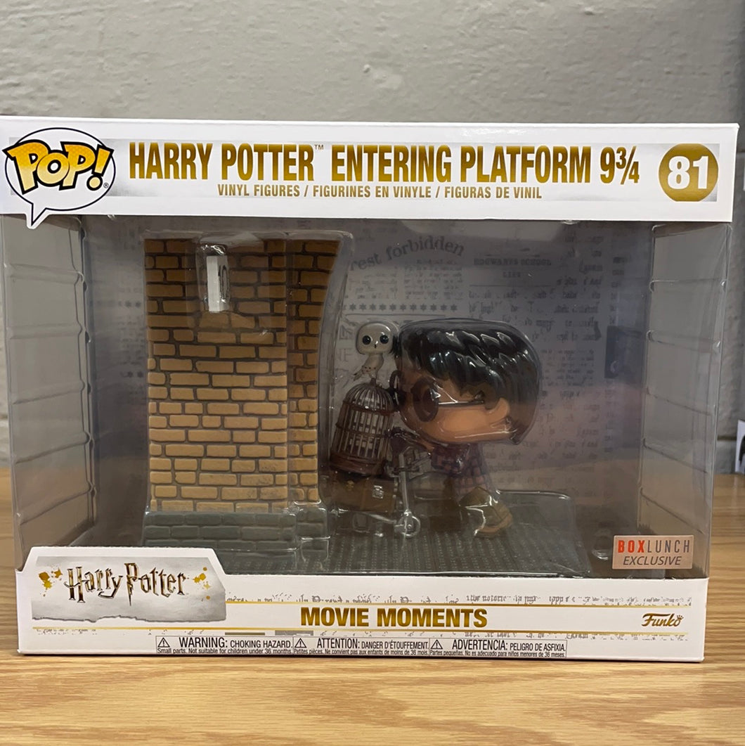 Pop! Movies: Harry Potter - Harry Potter Entering Platform 9 3/4 (Boxlunch)